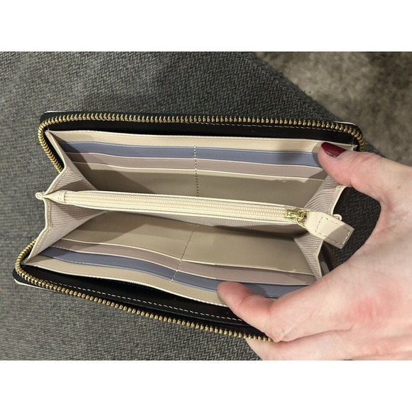 Radley London Women’s Long Black Leather Wallet - Picture 11 of 16